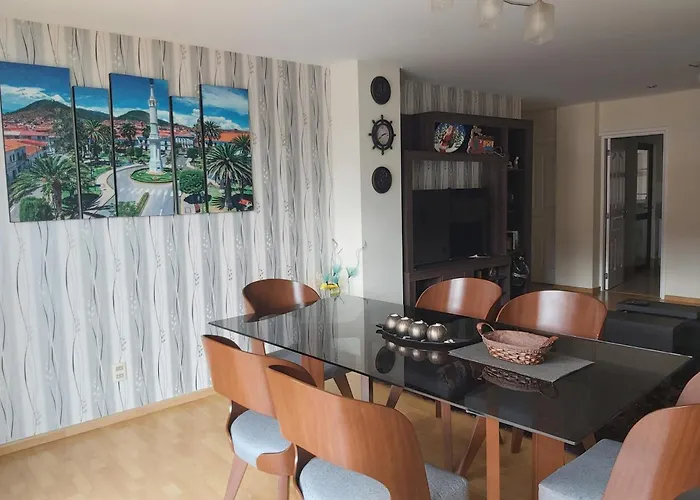 Acogedor Departamento Con Una Hermosa Vista A La Ciudad