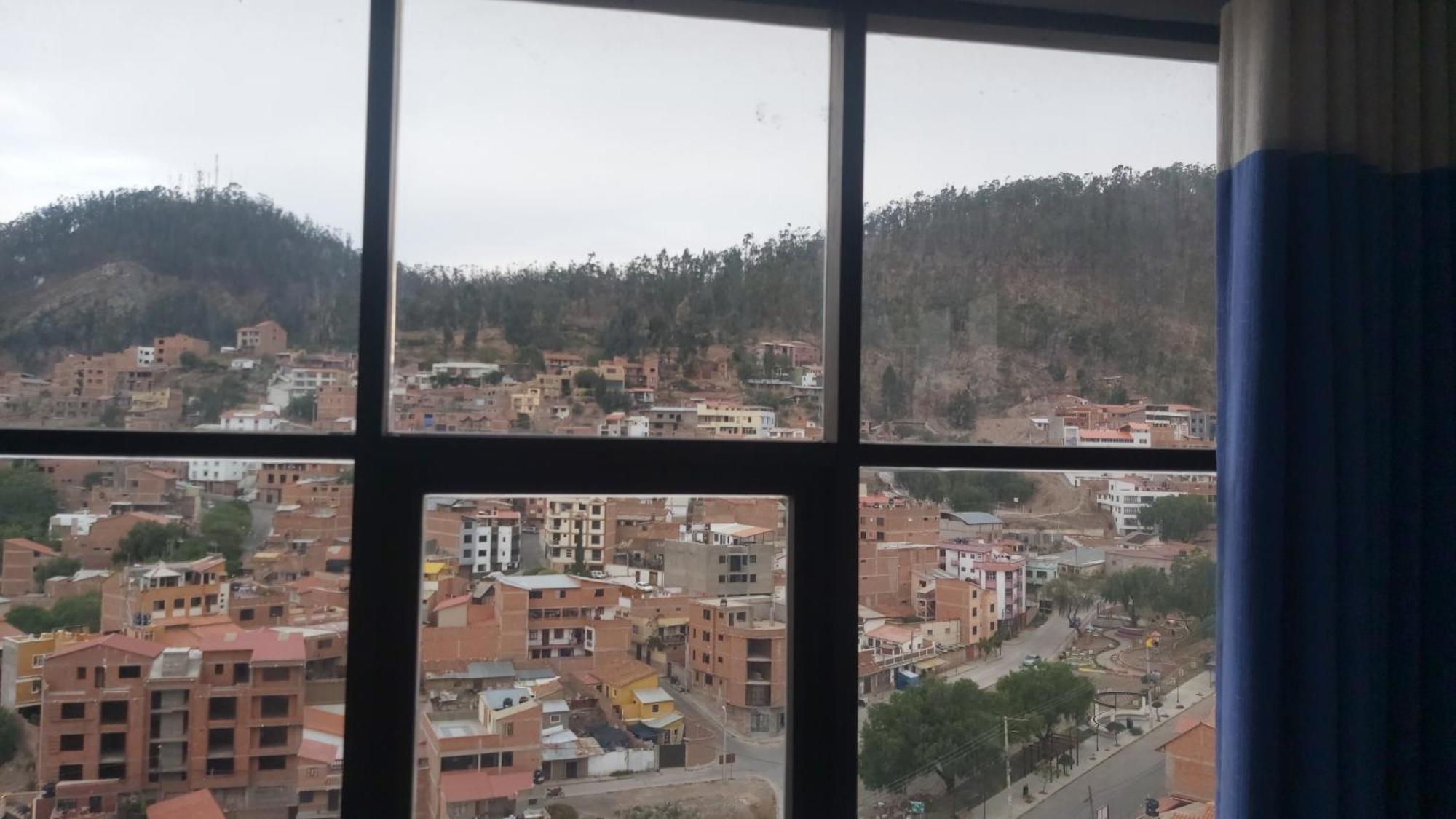 Acogedor Departamento Con Hermosa Vista A La Ciudad Sucre